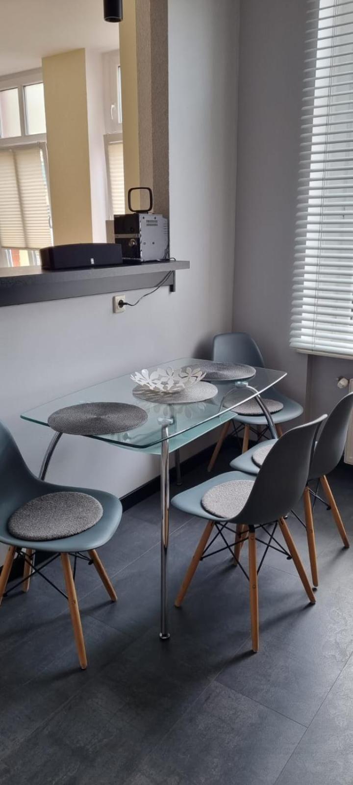 Apartamenty Lazurowy I Sloneczny Z Darmowym Parkingiem Strzezonym Jelenia Gora Oda fotoğraf